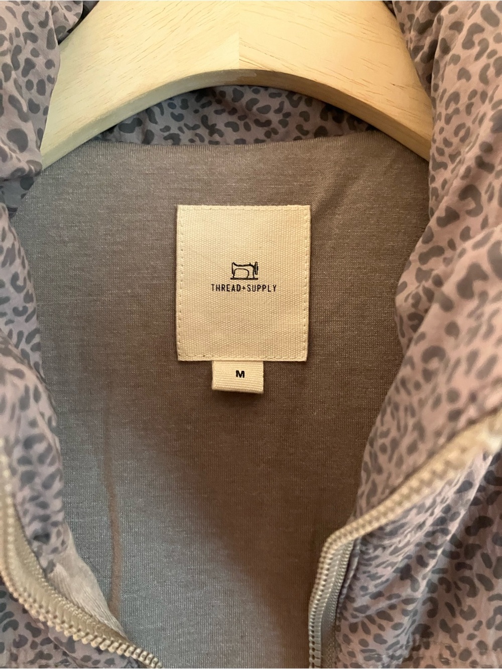Thread & Supply Leopard Crop Quilted Puffer Vest Zip-Up Medium - Picture 5 of 11